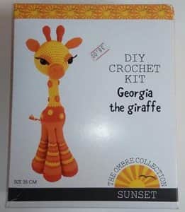 יצירה. סריגת בובה ג'ירפה