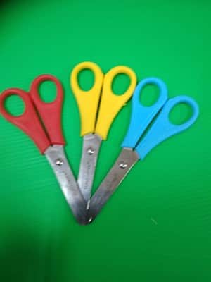 מספריים קטנות